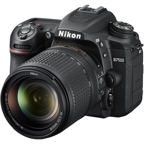 Nikon D7500 DSLR with 18-140mm Lens